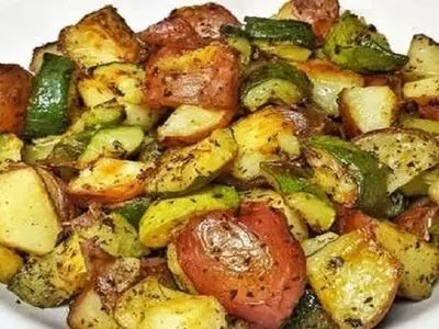 خوراک کدو سبز با سیب زمینی، غذایی ساده و لذیذ