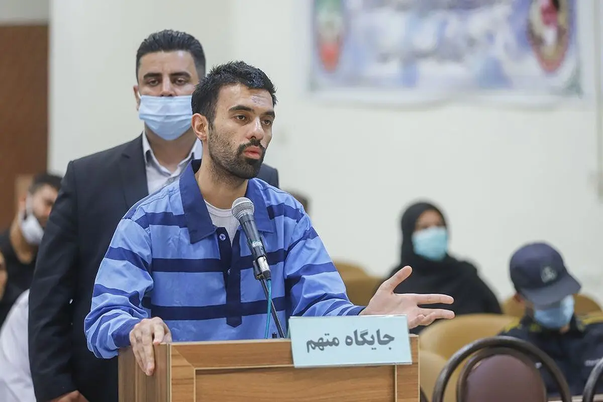 دادگاه ضارب ماموران انتظامی خیابان طالقانی تهران و قاتل نگهبانان شرکت کشتیرانی شهریار برگزار شد/ تیر خلاص متهم به نگهبانان
