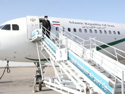 رئیسی دقایقی قبل وارد شیراز شد