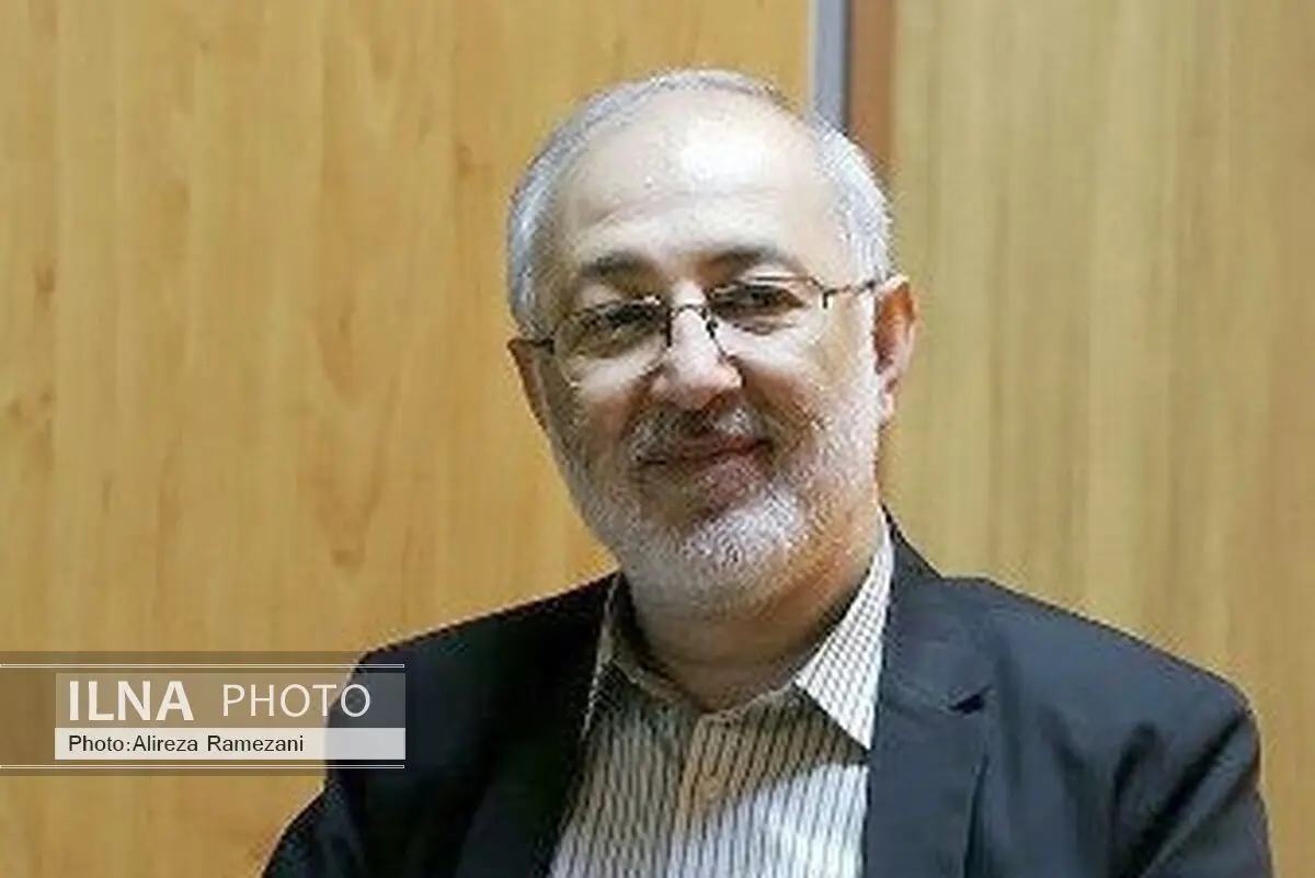 لزوم آموزش مهارت کتاب خواندن باید به دانش‌آموزان