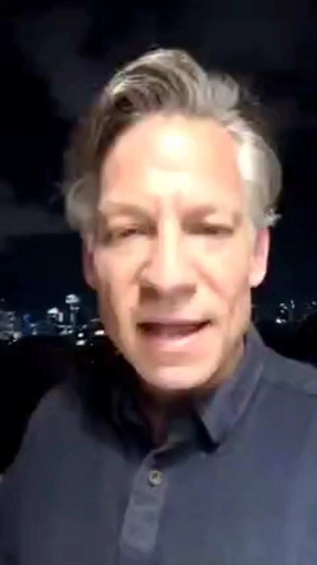 تمسخر ترامپ توسط خبرنگار ان بی سی و نمایش صحنه‌ای جذاب از شکفتن موشک خوشه‌ای ایران بر فراز آسمان تلاویو + فیلم