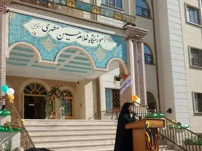 زنگ شکوفه ها  به صدا درآمد
