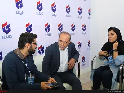 بازدید مرتضی حاجی از غرفه خبرگزاری کار ایران