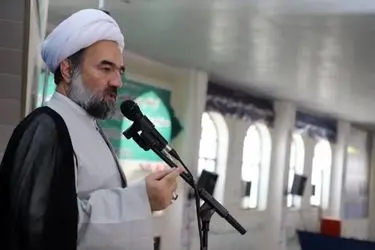 امام جمعه زاهدان: ملت ایران تحت تحریم‌های ظالمانه تسلیم زور نمی‌شود