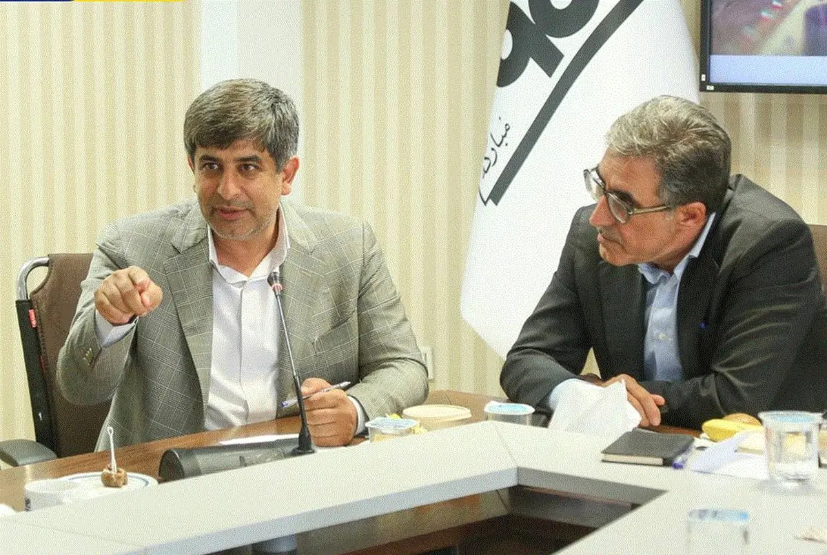 عرضه های متوالی در دو هفته اخیر؛ نسخه فولاد مبارکه برای پایداری تولید صنایع