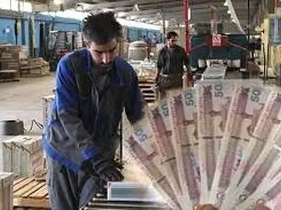 دکتر میدری به وعده خود در خصوص افزایش دستمزد کارگران جامه عمل پوشاند 