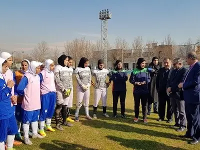 بدرقه شاگردان کارلوس کی روش در کیش به دستور تاج کنسل شد