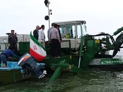 استقرار اولین لایروب در کانال آشور/ برداشت و تخلیه رسوبات آسیبی به محیط زیست وارد نمی‌کند