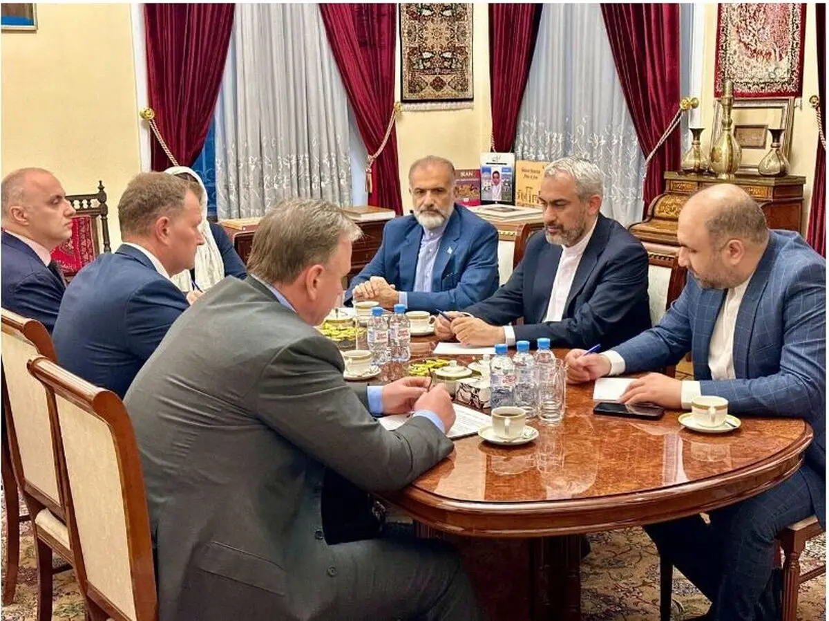 وزیر الاقتصاد الایراني: عازمون على تطویر البنیة التحتیة لممر "شمال -جنوب"