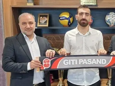احمد عباسی با گیتی پسند قراردادش را تمدید کرد