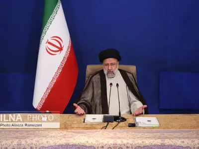 رئیسی: یجب إعادة فتح المدارس والجامعات من الشهر المقبل