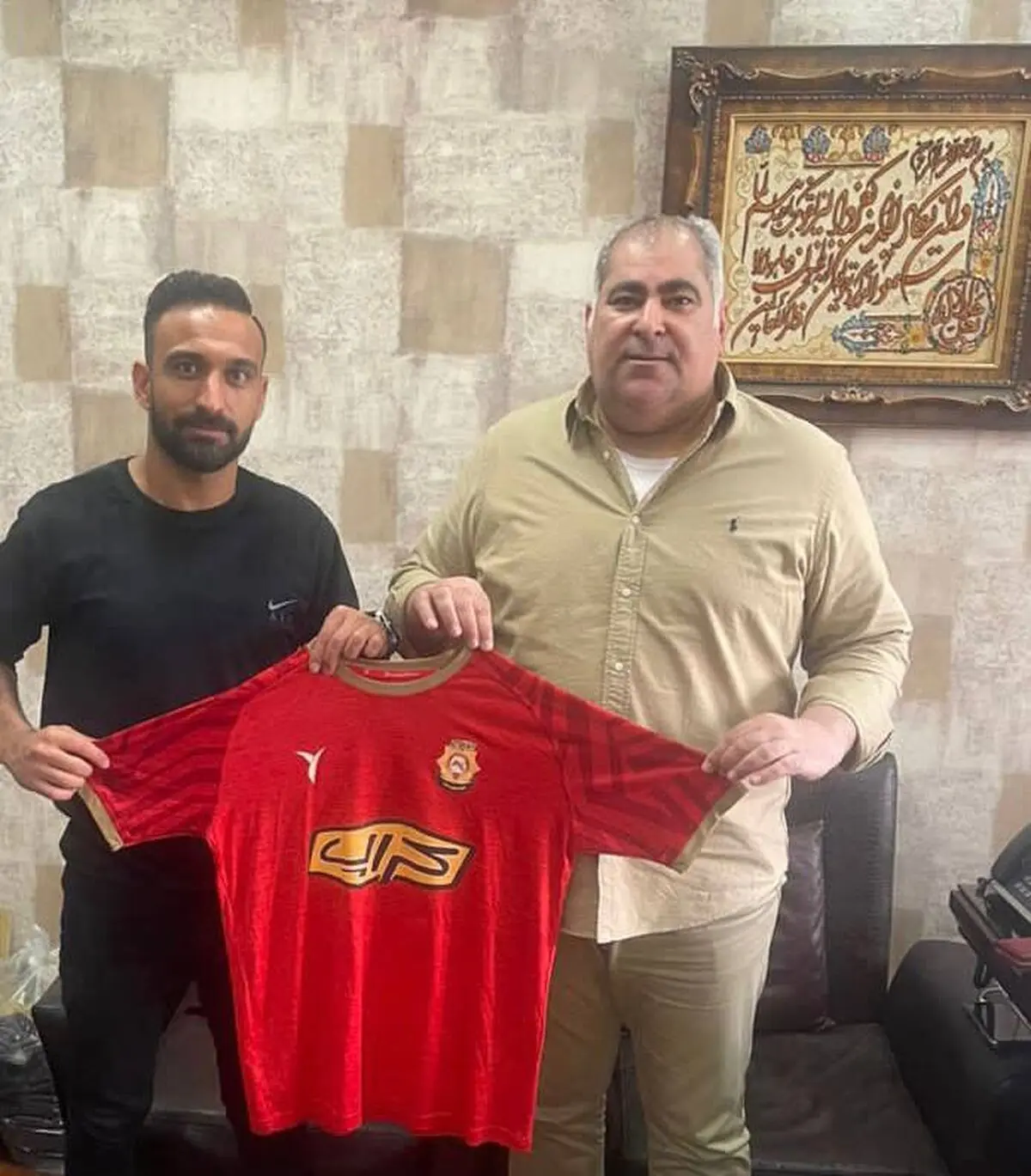 اتفاقی عجیب؛ سرمربی فرش آرا بعنوان بازیکن به کراپ الوند پیوست