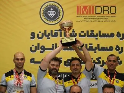 فولاد مبارکه قهرمان شنای ایمیدرو شد