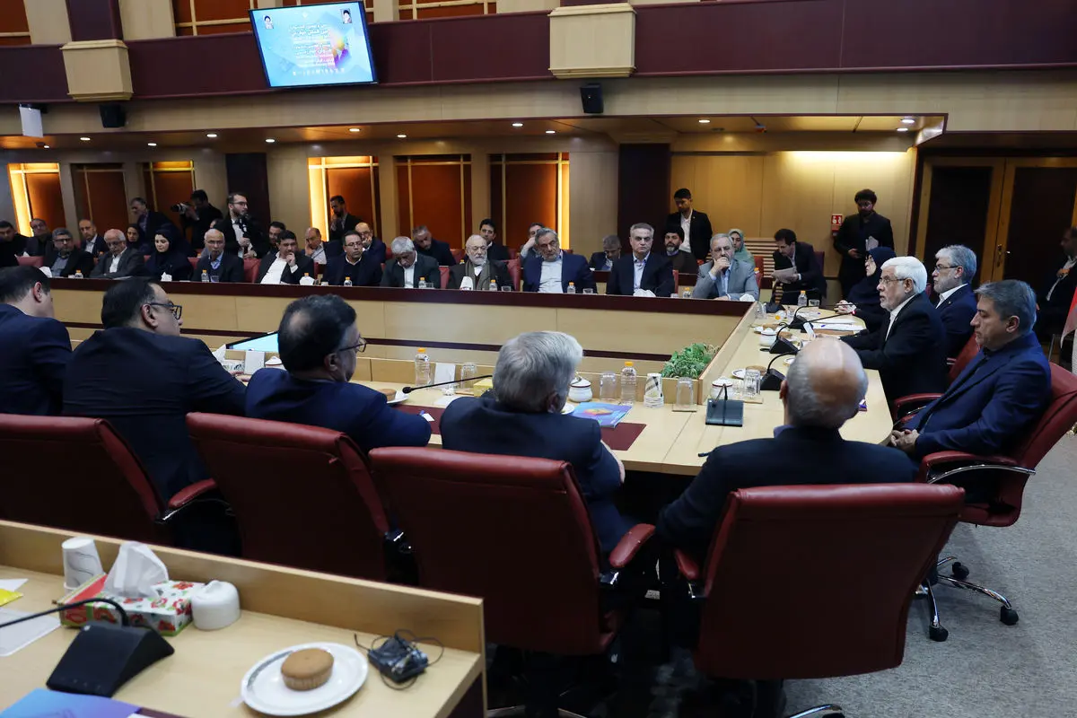 اقتدار ملی در گرو اقتدار علمی است/ دولت آماده شنیدن نقد و نظر دانشگاه‌هاست