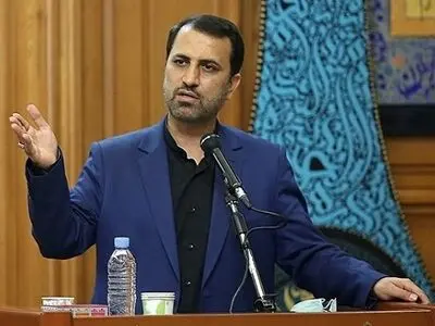 محصولات میادین میوه و تره‌بار، ۵۰ تا ۳۰۰ درصد از بخش خصوصی ارزان‌تر است