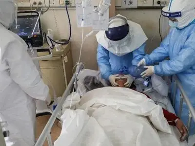 آمار افراد مبتلا به کرونا در شهرستان در حال افزایش است 