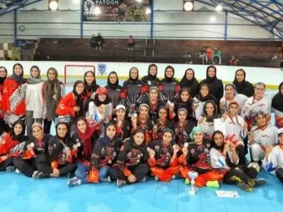 ام دارت آر  قهرمان دوازدهمین دوره لیگ برتر اسکیت اینلاین هاکی بانوان شد
