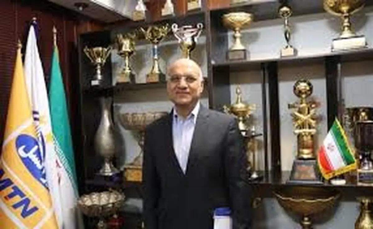 مسئولان استقلال در راه  مالزی 