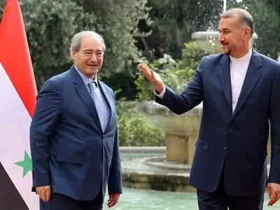 وزیرا خارجیة إیران وسوریا یبحثان العلاقات الثنائیة وتطورات المنطقة