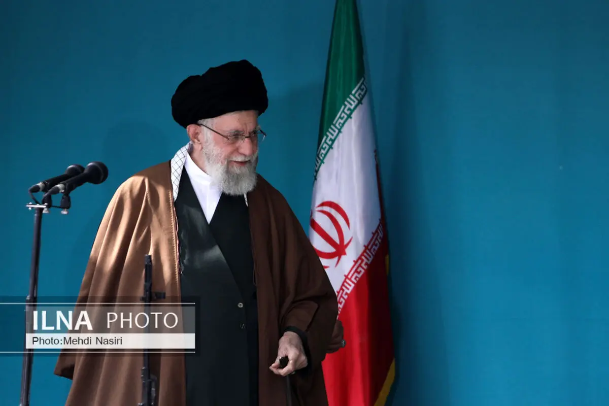 Supreme Leader attends mourning ceremony held on eve of Tasu’a
