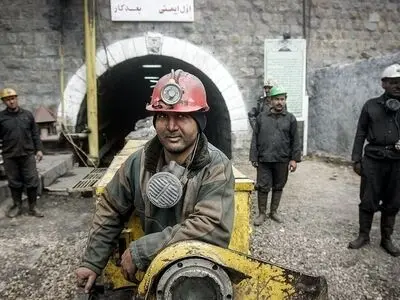 کارگران معدن هشونی: حقوق اسفند پرداخت شد، فروردین همچنان معوق است