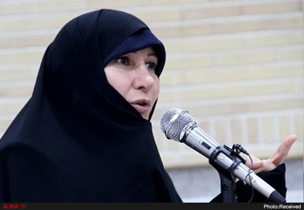 اختلاف نظر علما درباره تصدی زنان بر  پست‌هایی که مصداق ولایت دارد/ از نظر برخی بزرگان فقط مردان باید تسلط حاکمیتی بر جامعه داشته باشند/ رهبری ملاک را توانمندی افراد می‌دانند