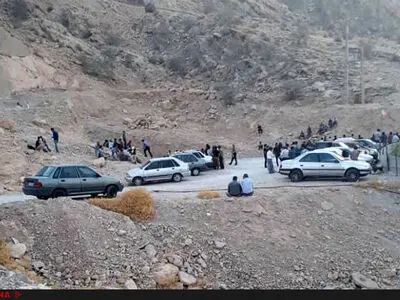 9 ماه است حقوق نگرفتیم / مسئولان می‌گویند فعلا  شرایط همین است / مگر خون کارگران چینی ‌از ما رنگین‌تر است ‌