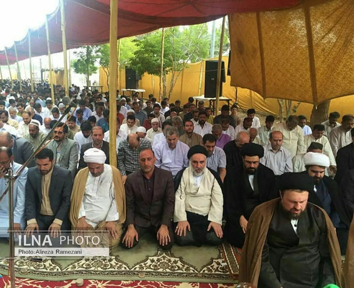 اقامه نماز عید سعید فطر به امامت سید حسن خمینی در کراچی پاکستان + عکس