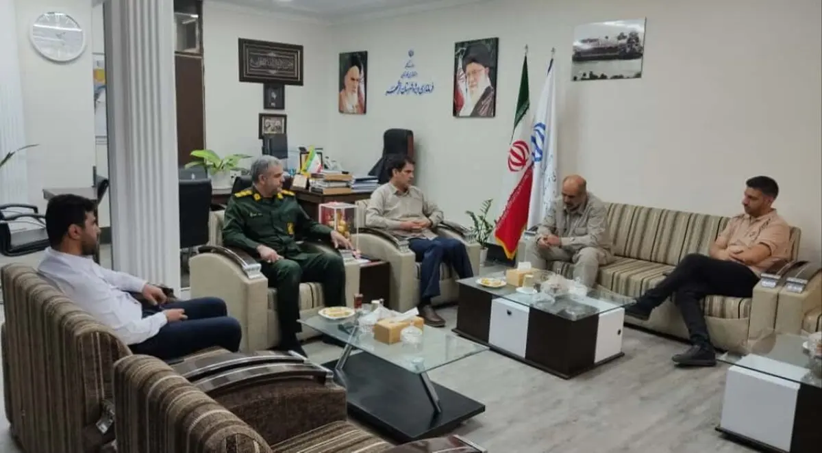 نشست فرماندار ویژه شهرستان خرمشهر با نماینده شهردار تهران