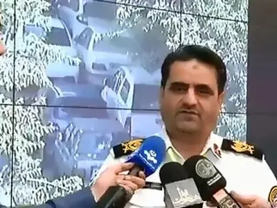 رئیس پلیس راهور تهران: خودروها و موتورهایی که در پیاده‌روها پارک شوند، توقیف خواهند شد + فیلم