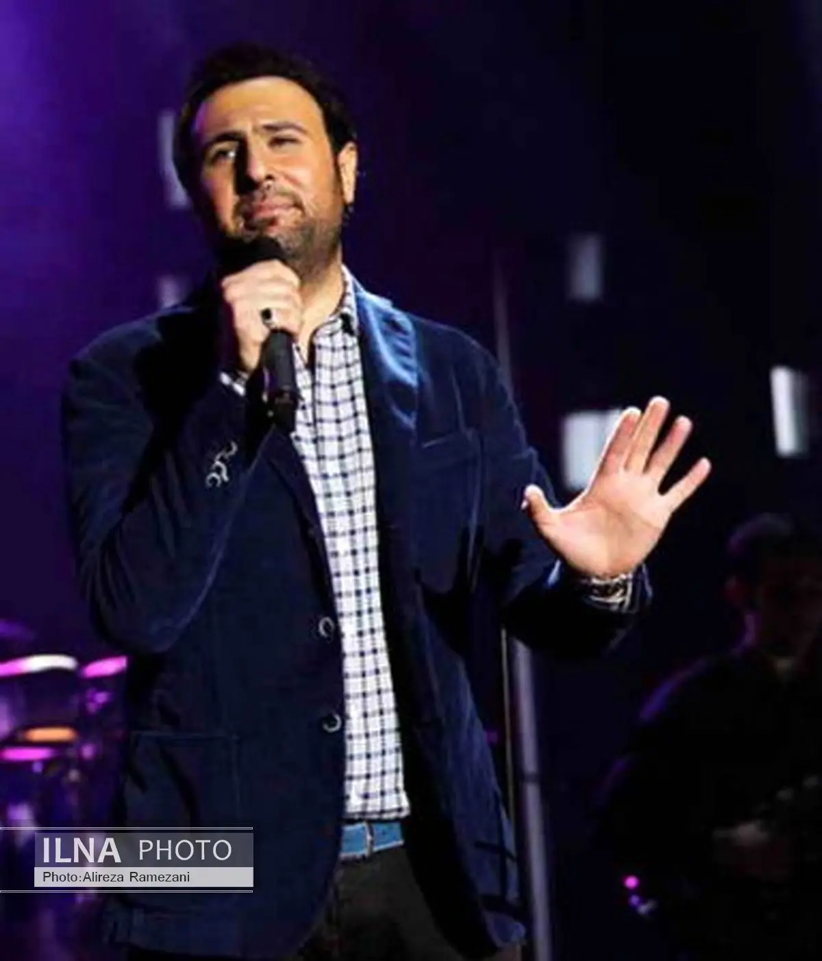 محمد علیزاده بهترین تیتراژخوان تلویزیونی ماه رمضان شد