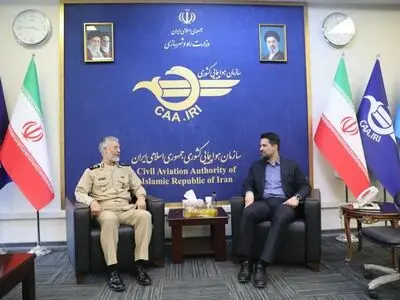 دریادار سیاری با رئیس سازمان هواپیمایی کشور دیدار کرد