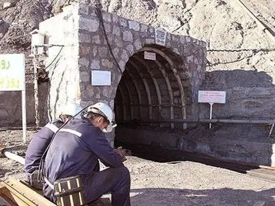 152 واحد معدنی استان سمنان تعطیل است
