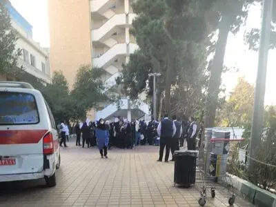 تجمع پرستاران بیمارستان شهدای تجریش/ اضافه‌کار اجباری و تعرفه‌ی ناعادلانه نمی‌خواهیم