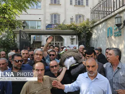 مراسم تشییع پیکر سید کمال طباطبایی