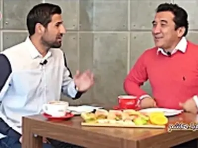 ویدئو: دعوای خداداد عزیزی و حلالی با بیک زاده روی آنتن زنده
