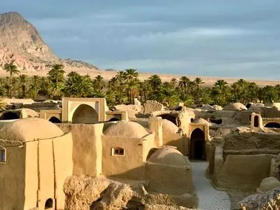 محور دایره‌ای طبس _ بشرویه: از بازدید زیباترین روستای جهان تا دره جن‌ها