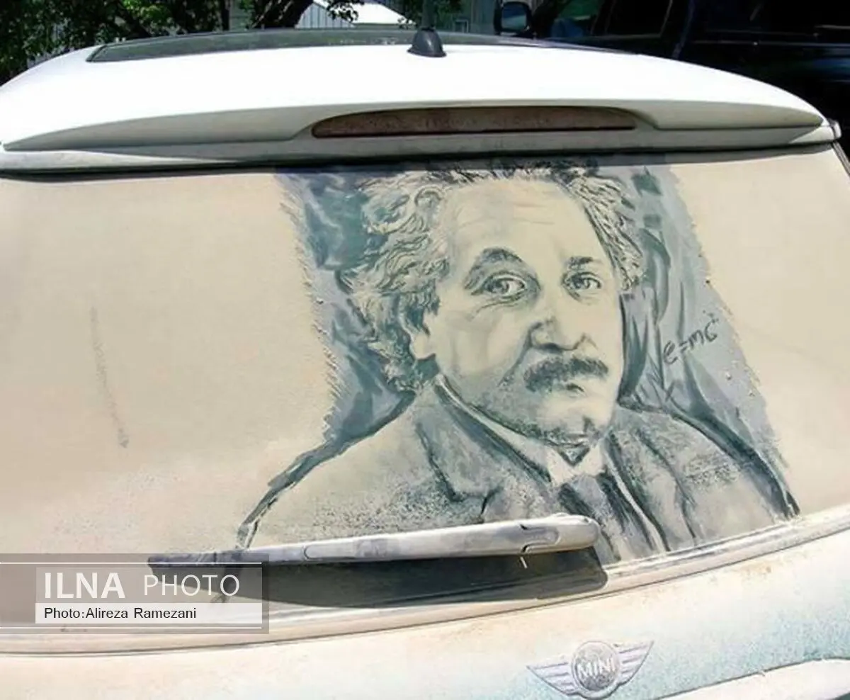 عکس/ هنرنمایی روی ماشین‌های کثیف 