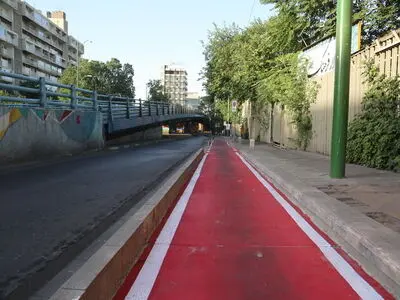 اجرایی شدن نزدیک به ۴ کیلومتر مسیر دوچرخه سواری در معابر منطقه ۱۱