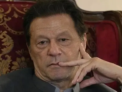 عمران خان به ۱۴ سال زندان محکوم شد