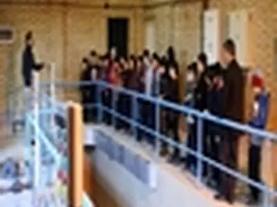 بازدید دانش آموزان آموزشگاه پسرانه شهید داود میرزائی ۱ زنجان از تصفیه خانه آب زنجان