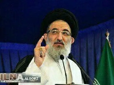 عده‌ای برای رفتن به شورا خواب‌ها دیده‌اند / مردم می‌توانند با انتخاب خود جلوی فساد را بگیرند