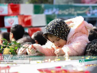 تشییع پیکر مطهر ۱۰۰ شهید گمنام در تهران/3
