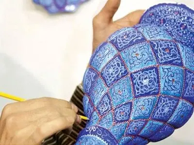 هنرمندان پیشکسوت و جوان حوزه صنایع‌دستی در بوکان تقدیر شدند