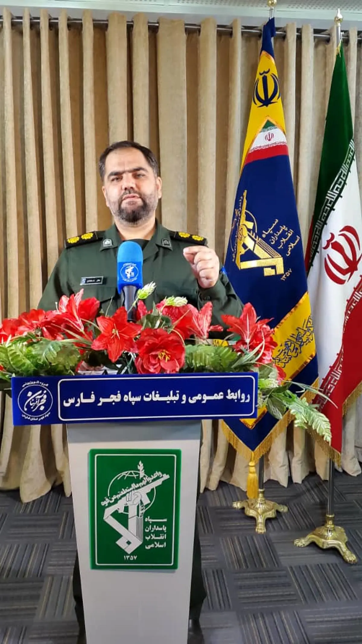 اهدای 1000 جهیزیه و 2000 بسته لوازم التحریر به اقشار محروم