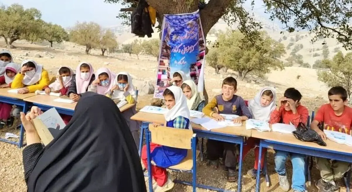 جشن کتاب در منطقه عشایری آبید بویر شهرستان اندیکا برگزار شد 