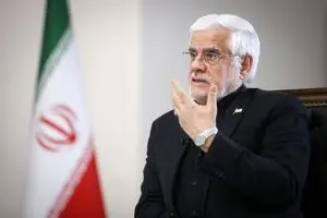 خیابان با مردم، میدان با رزمندگان و پشتیبانی از این دو با دولت / تجاوز دشمن مانع پیشرفت فضایی نمی‌شود