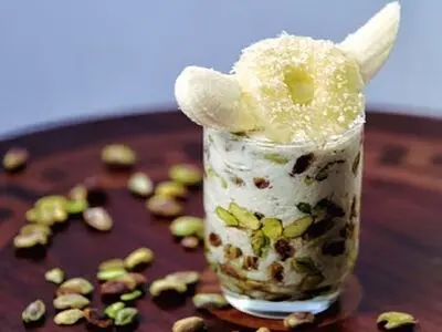 طرز تهیه بستنی معجون خانگی بدون ثعلب 