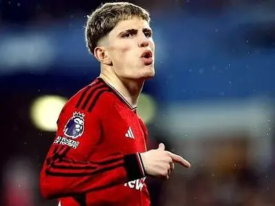 پیام پسر مارادونا به ستاره یونایتد: به ناپولی‌ بیا!