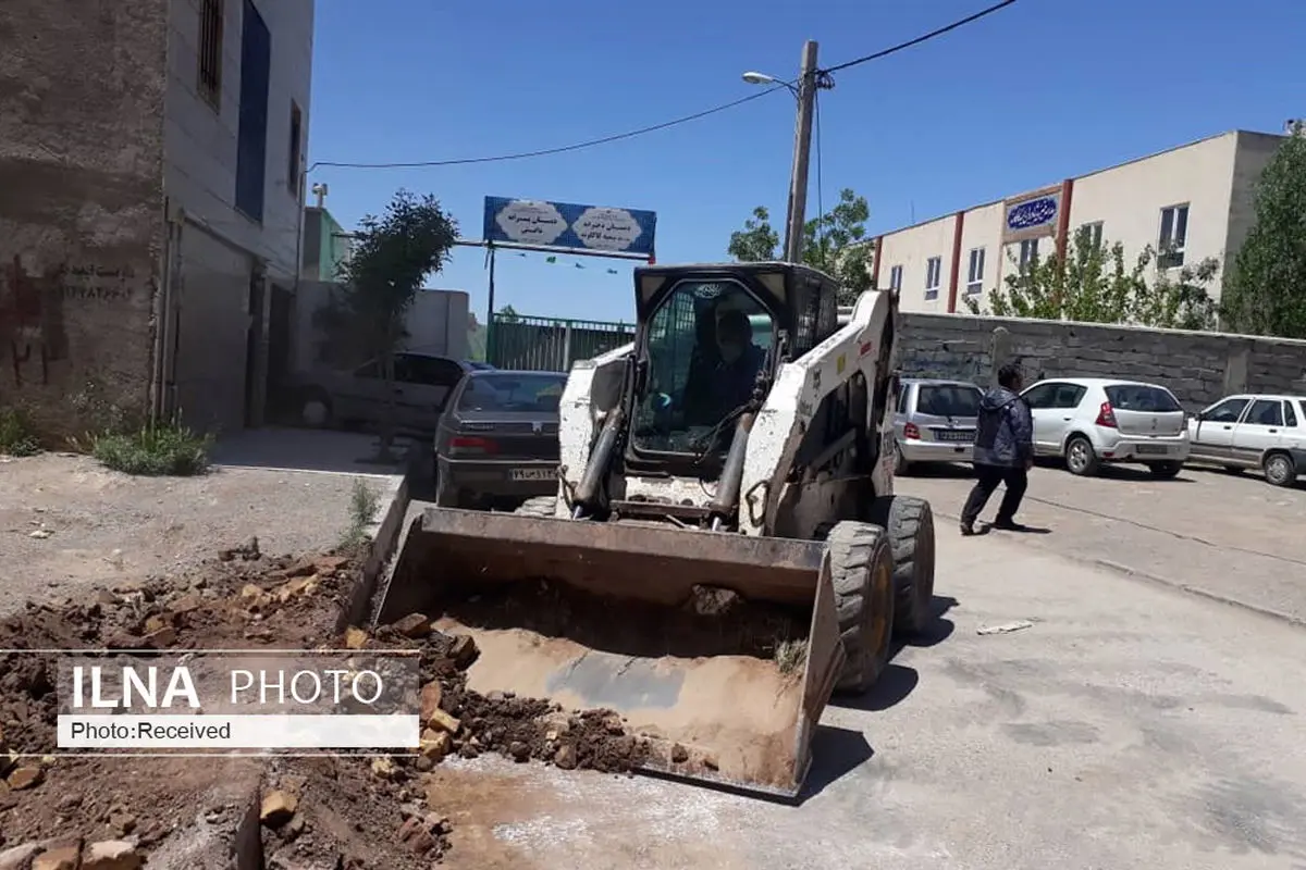 ضایعات ساختمانی از سطح شهرک دانش قزوین جمع‌آوری شد